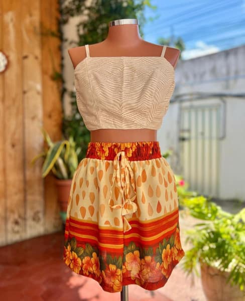 Short Gota Hibisco